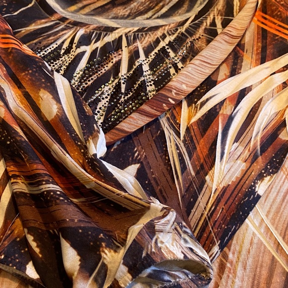 Chico’s size 1 bedazzled Print Top w/3/4” sleeve - Picture 7 of 11